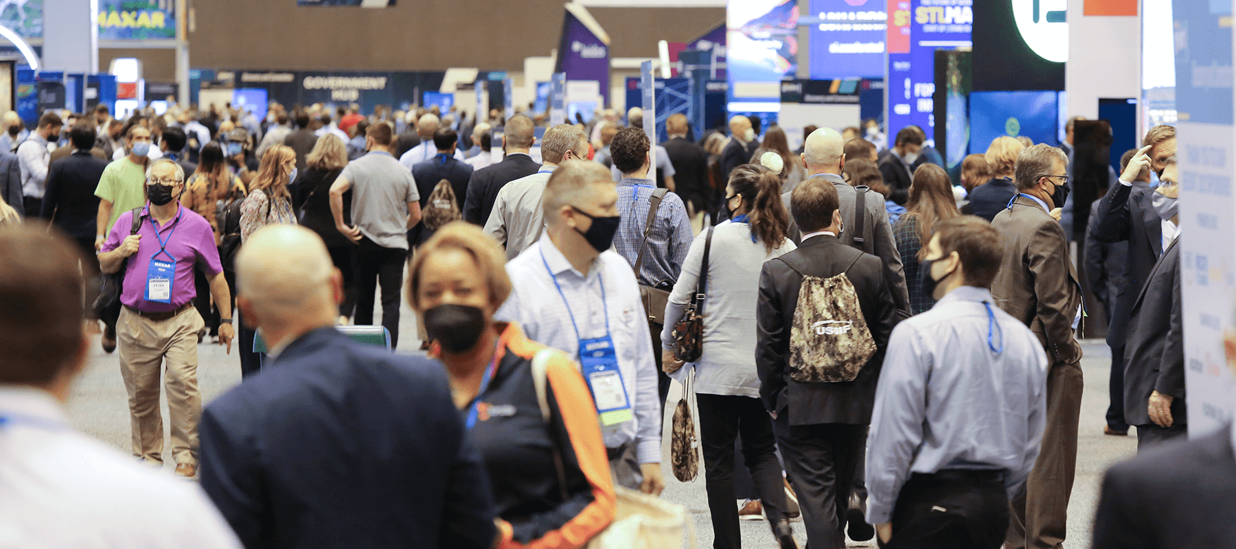 Exhibit_Hall_Crowd_GEOINT_2021_v3tpg